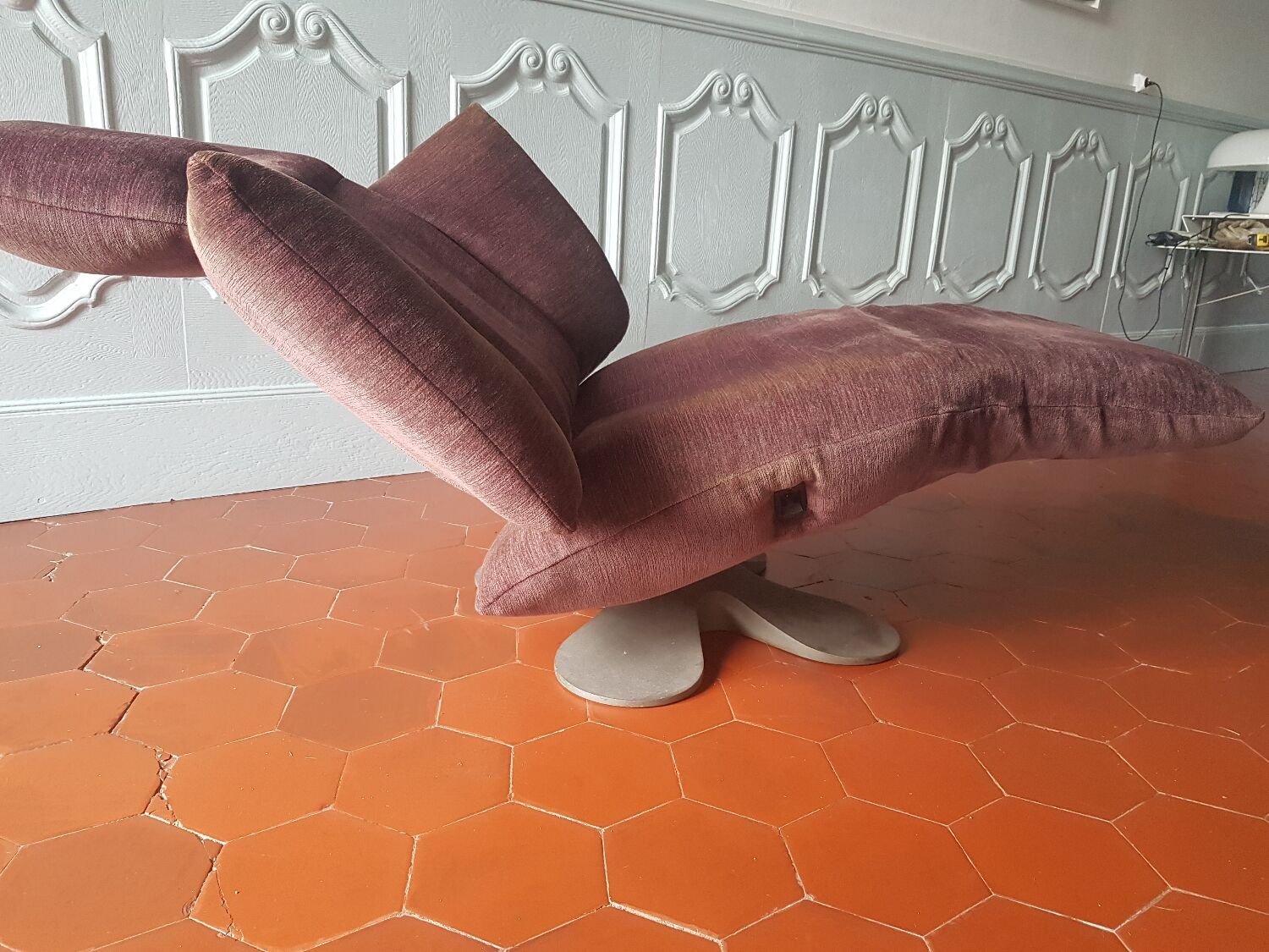 Le Paresseux armchair by Pascal Mourgue, Ligne Roset