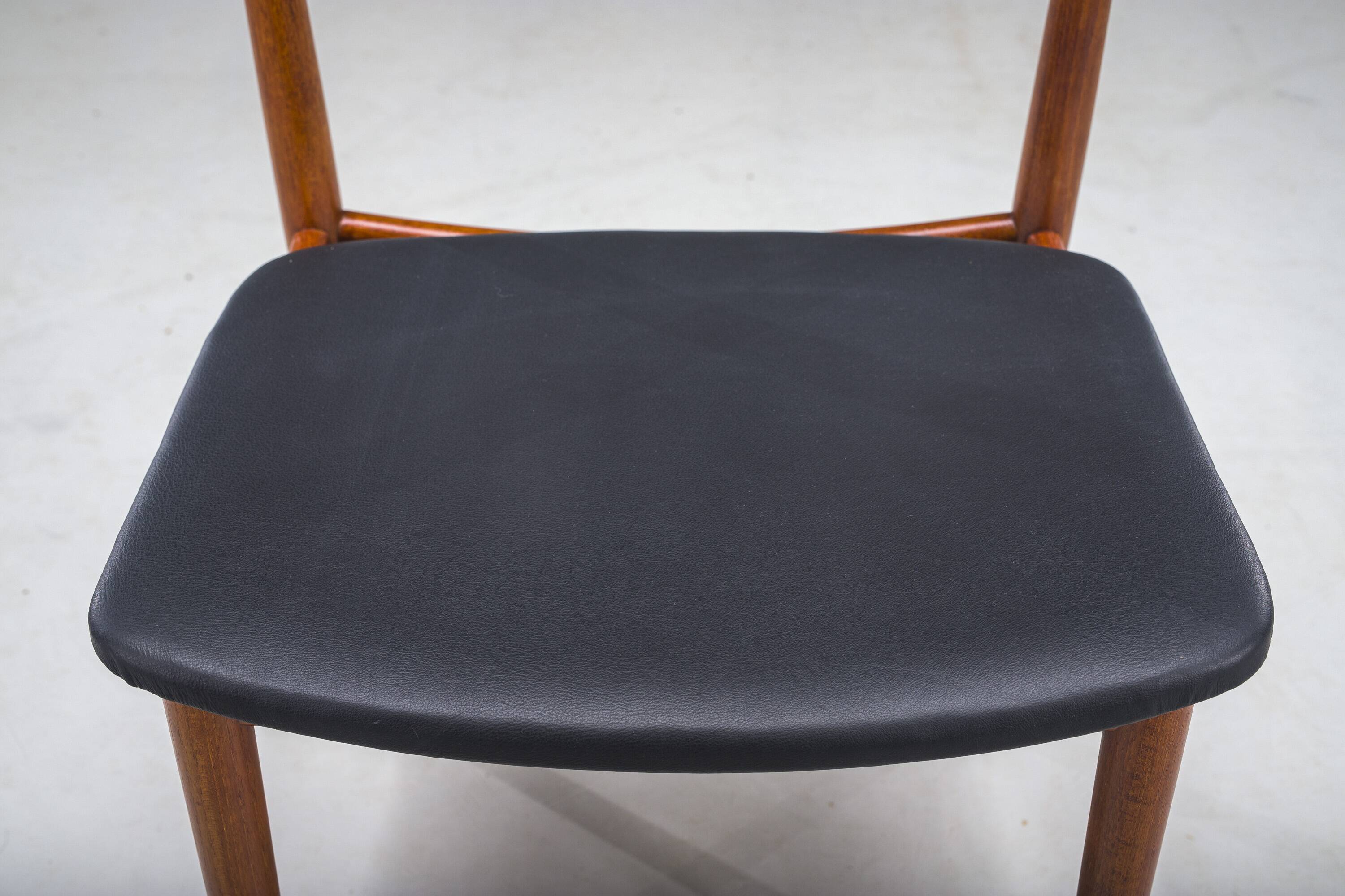 Model 39 Teak Dining Chair by Henry Rosengren Hansen for Brande Møbelindust