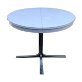 Round table