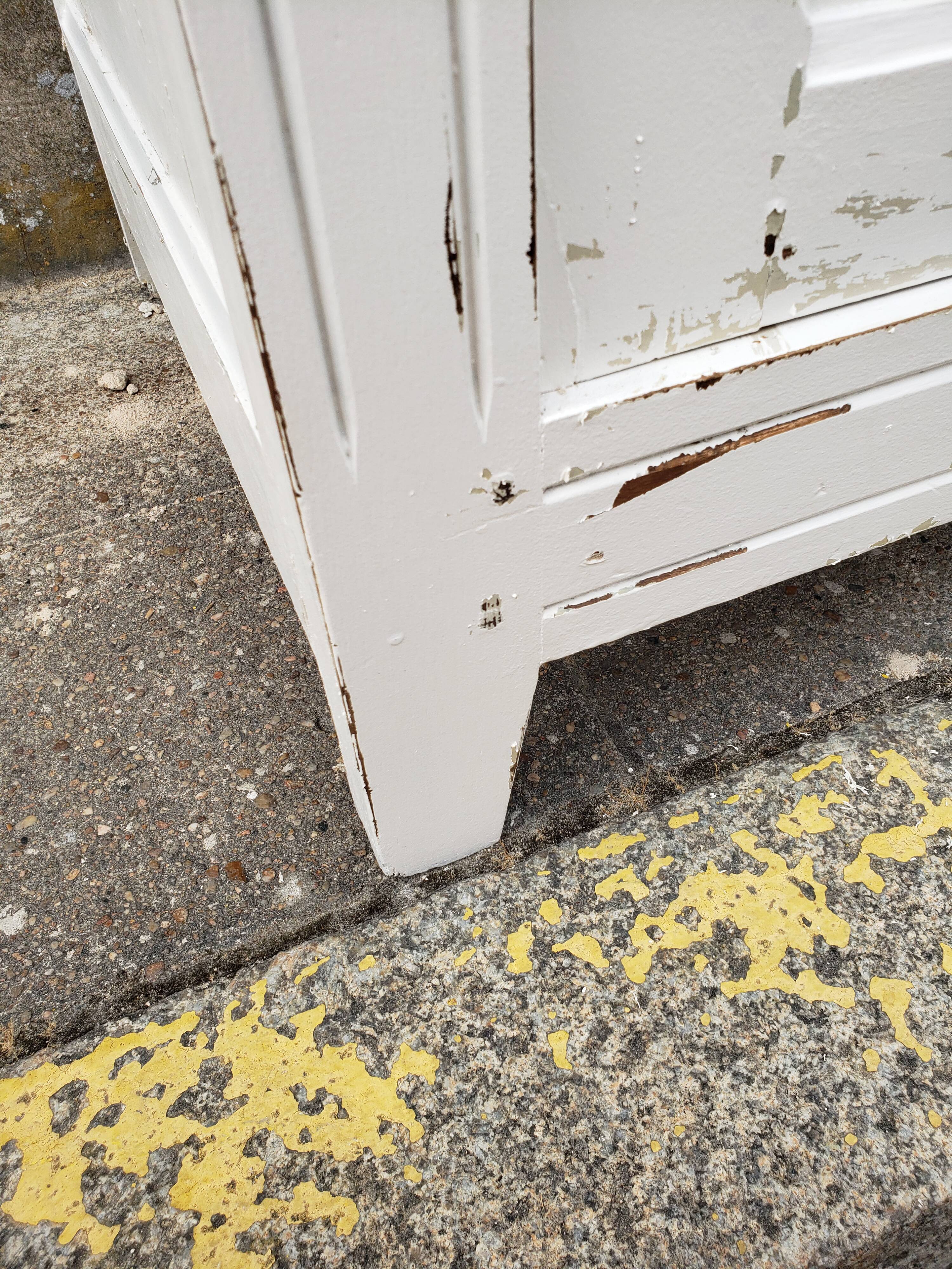 Parisian wardrobe patina old "lily"