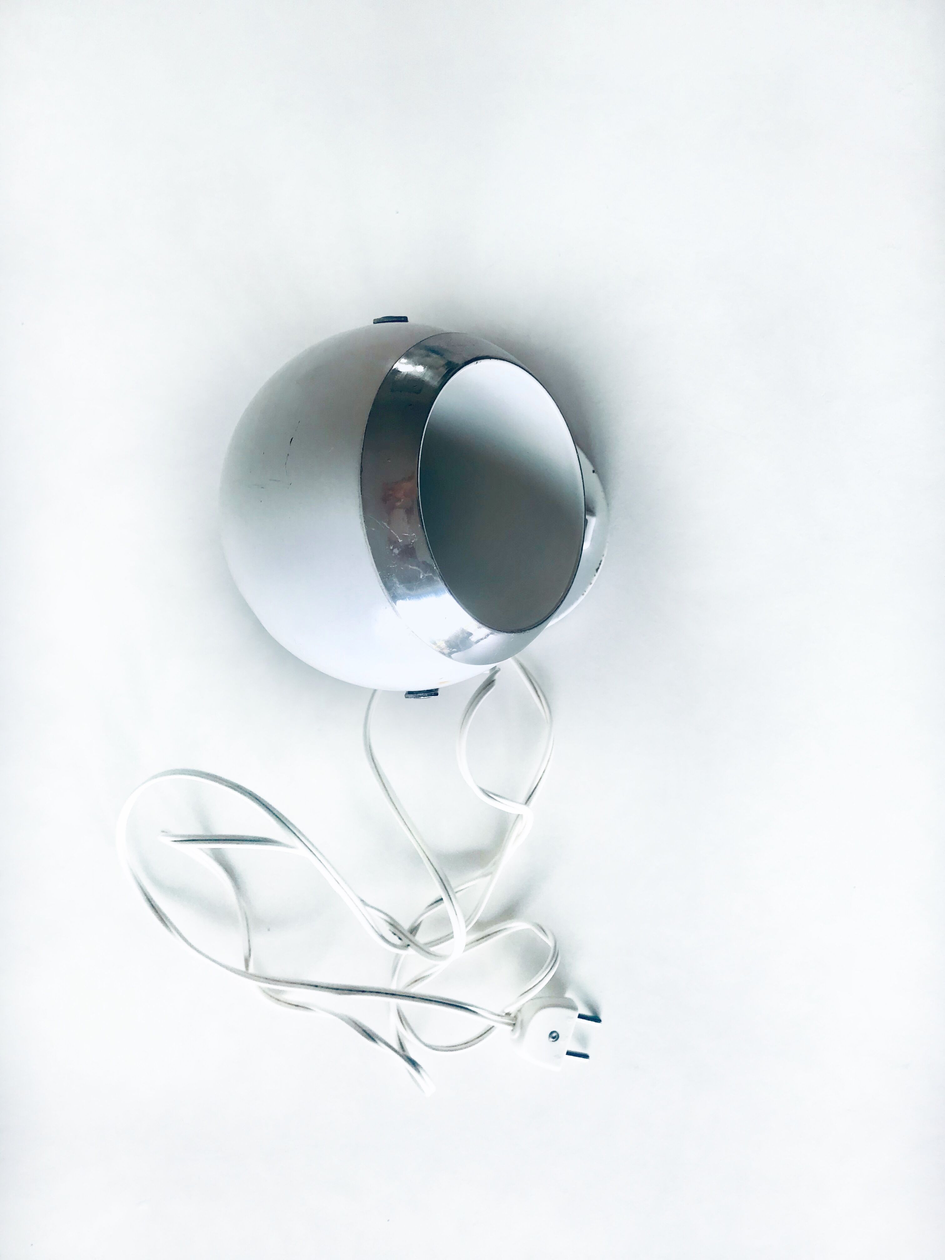 Eyeball lamp applies or to pose