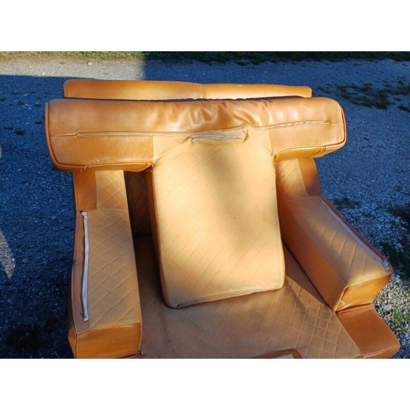 Paire de fauteuils vintage en skaï marron clair