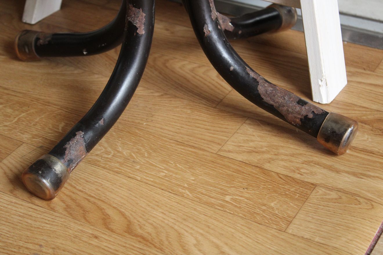 Workshop stool