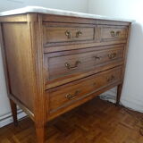 Commode de style Louis XVI