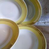 Six assiettes vintages au décor jaune et or