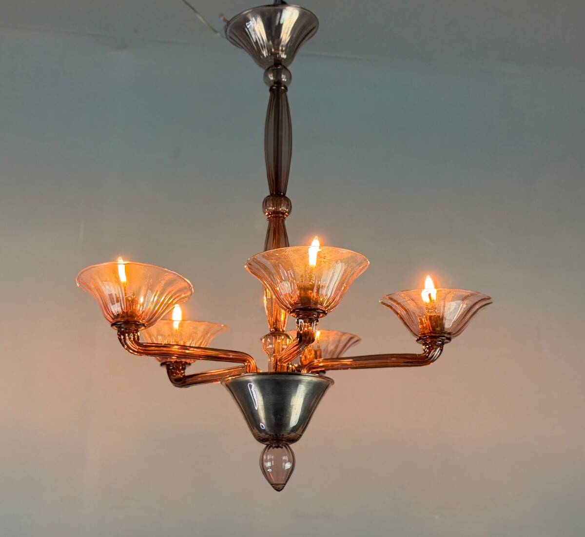 Venetian chandelier in amethyst Murano glass, circa 1920