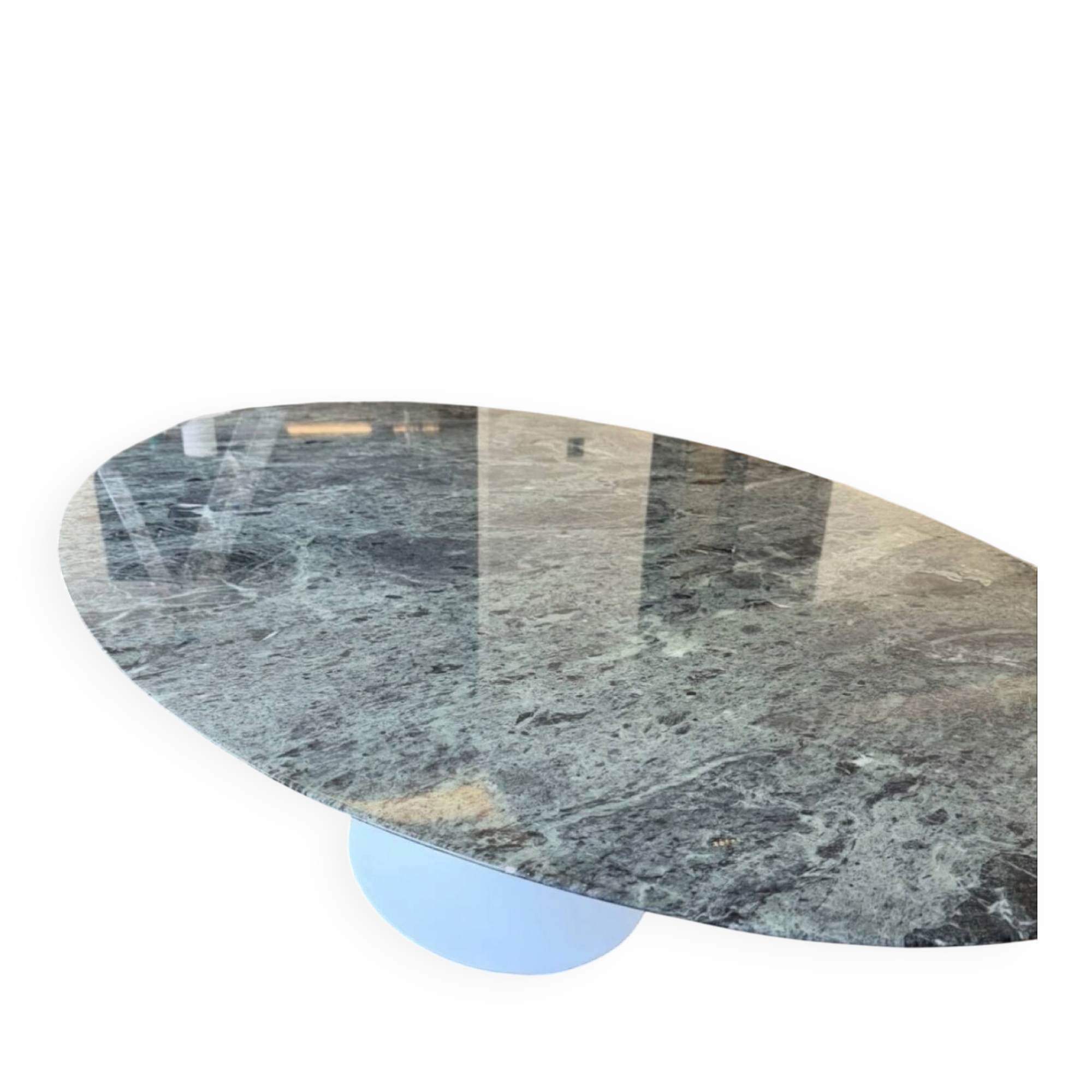 Table ovale Knoll Eero Saarinen
