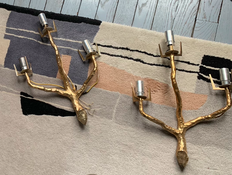 Arlus Publisher. Pair of appliques in gilded bronze