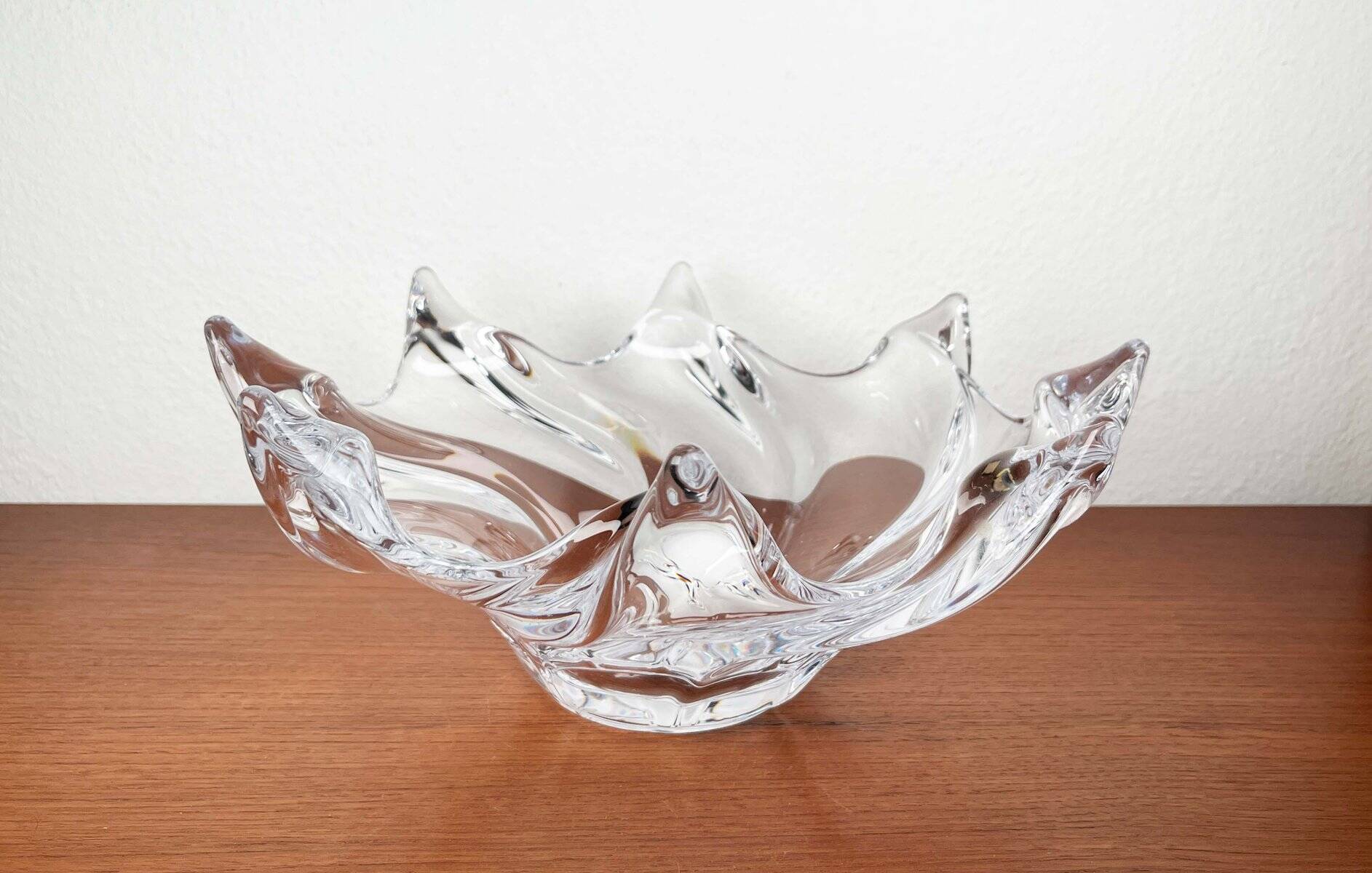 Large Modern Crystal Glass Fruit Bowl from the Mid-Century by Art Vannes, France, 1960s