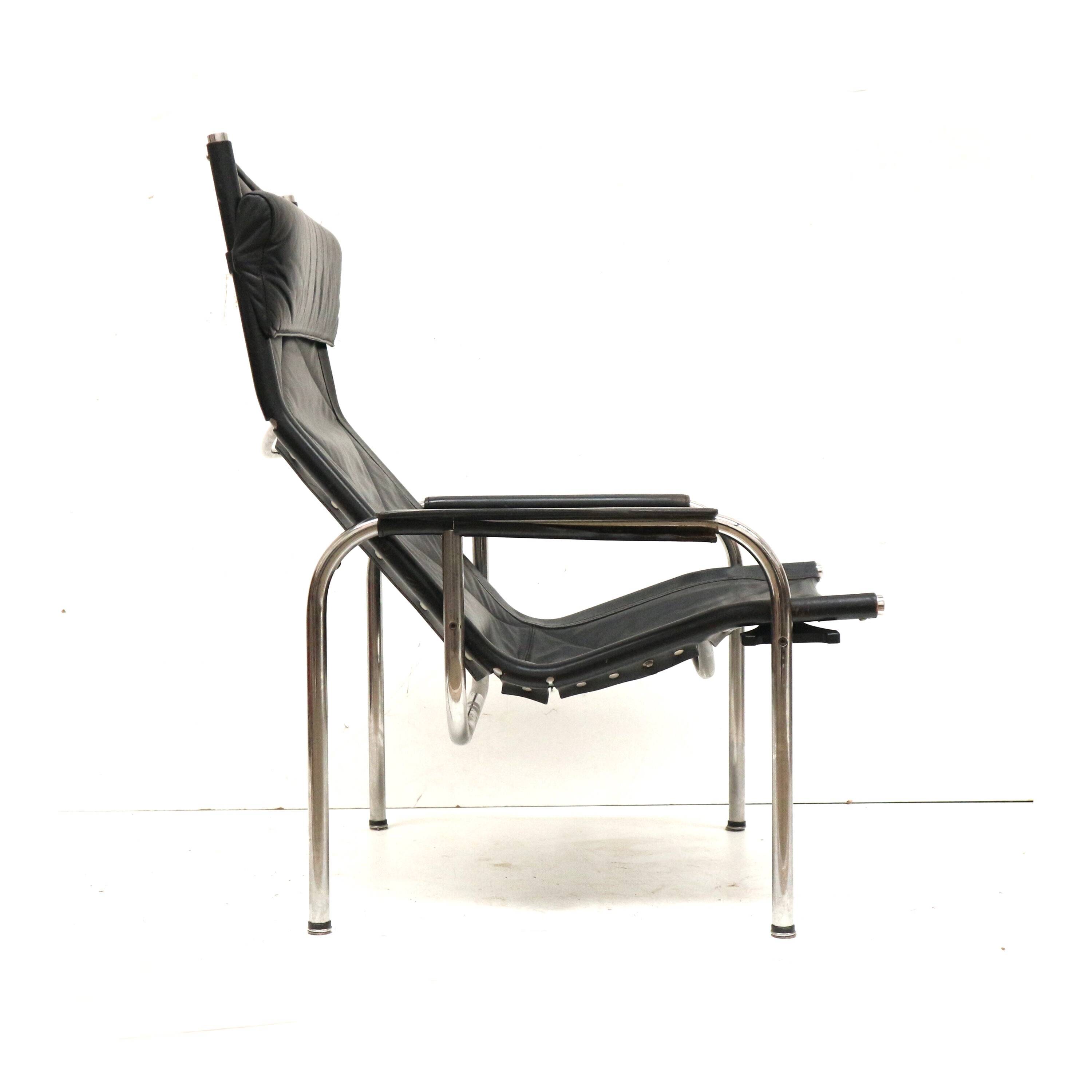 2x Vintage black leather armchair by Strässle HE1106 designed by Hans Eichenberger
