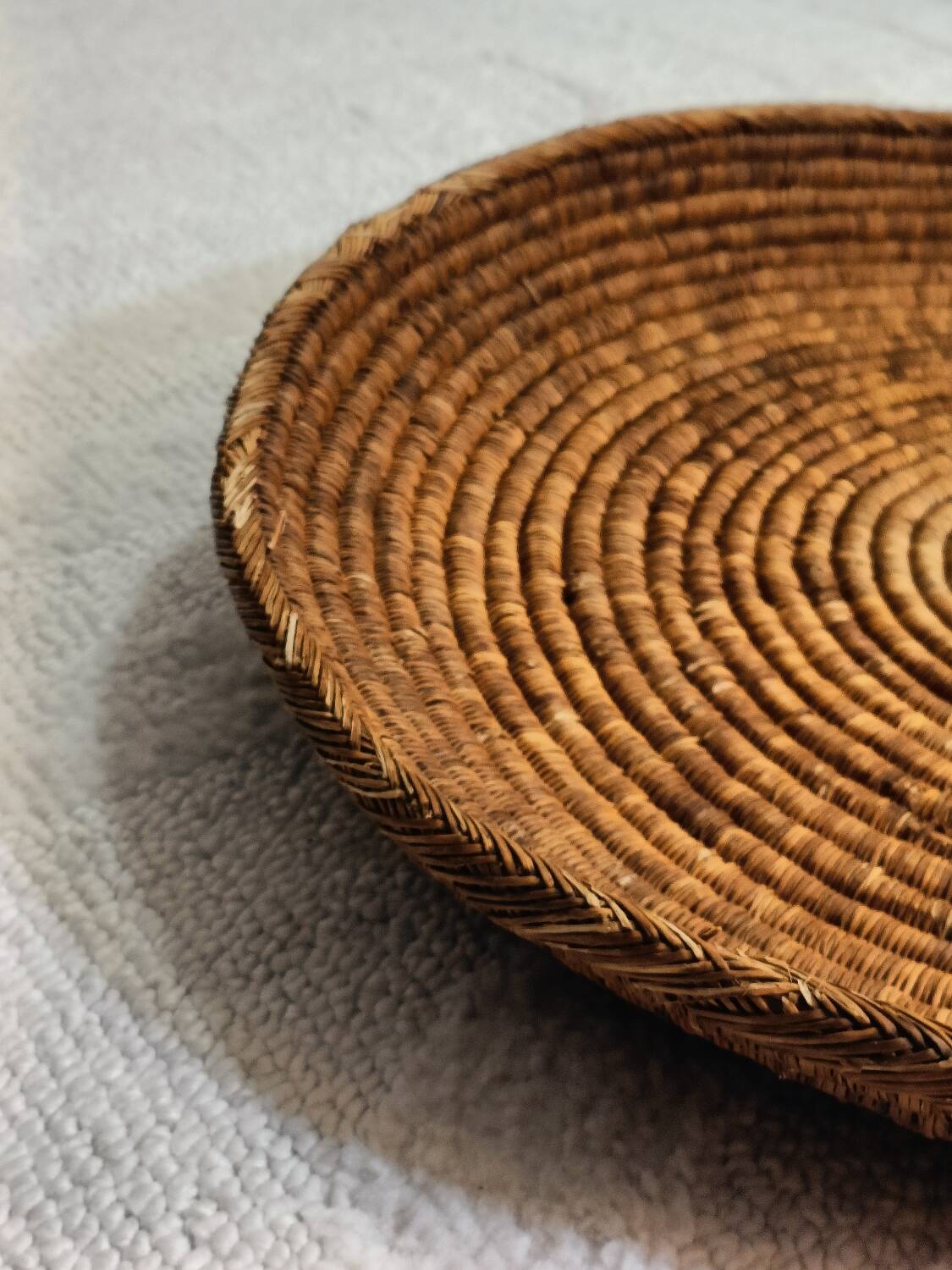 Panier corbeille en osier tressé