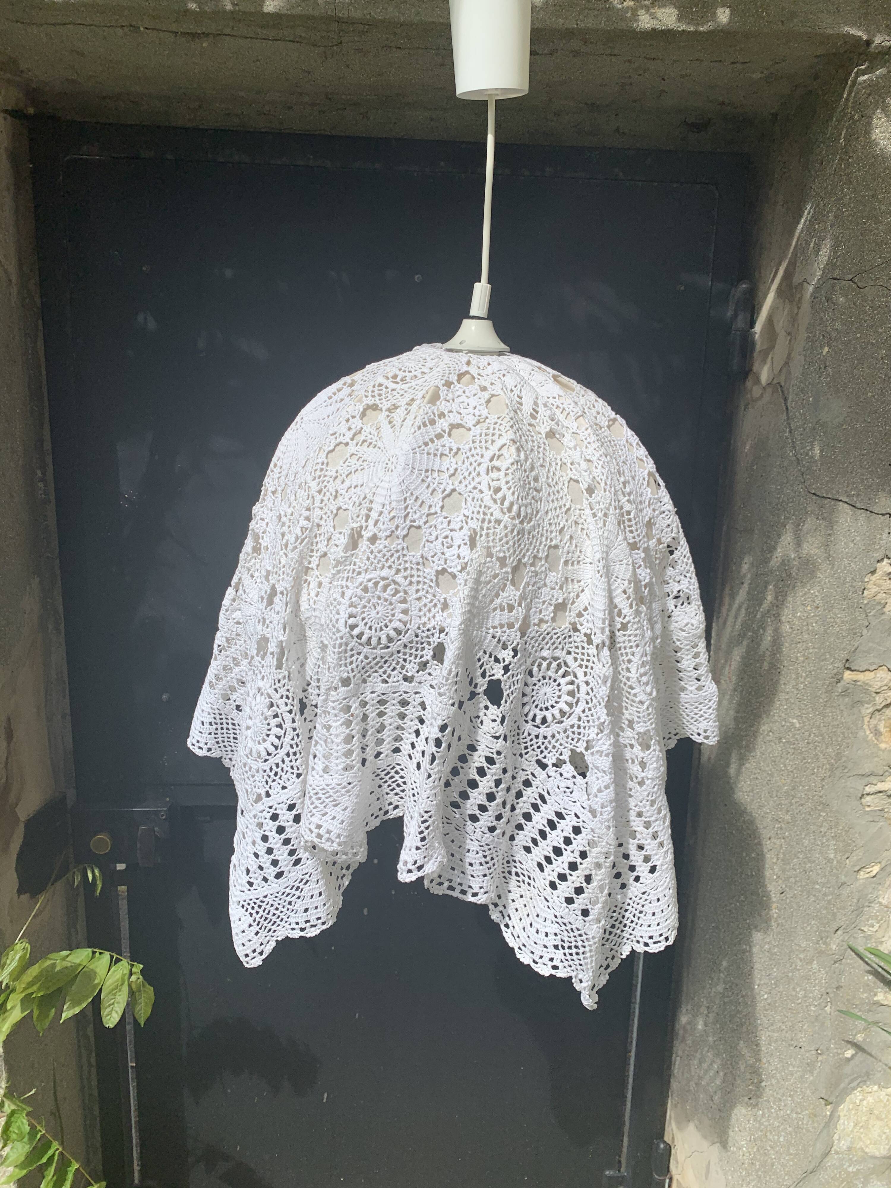 Hanging lamp dressed in vintage crochet 1970