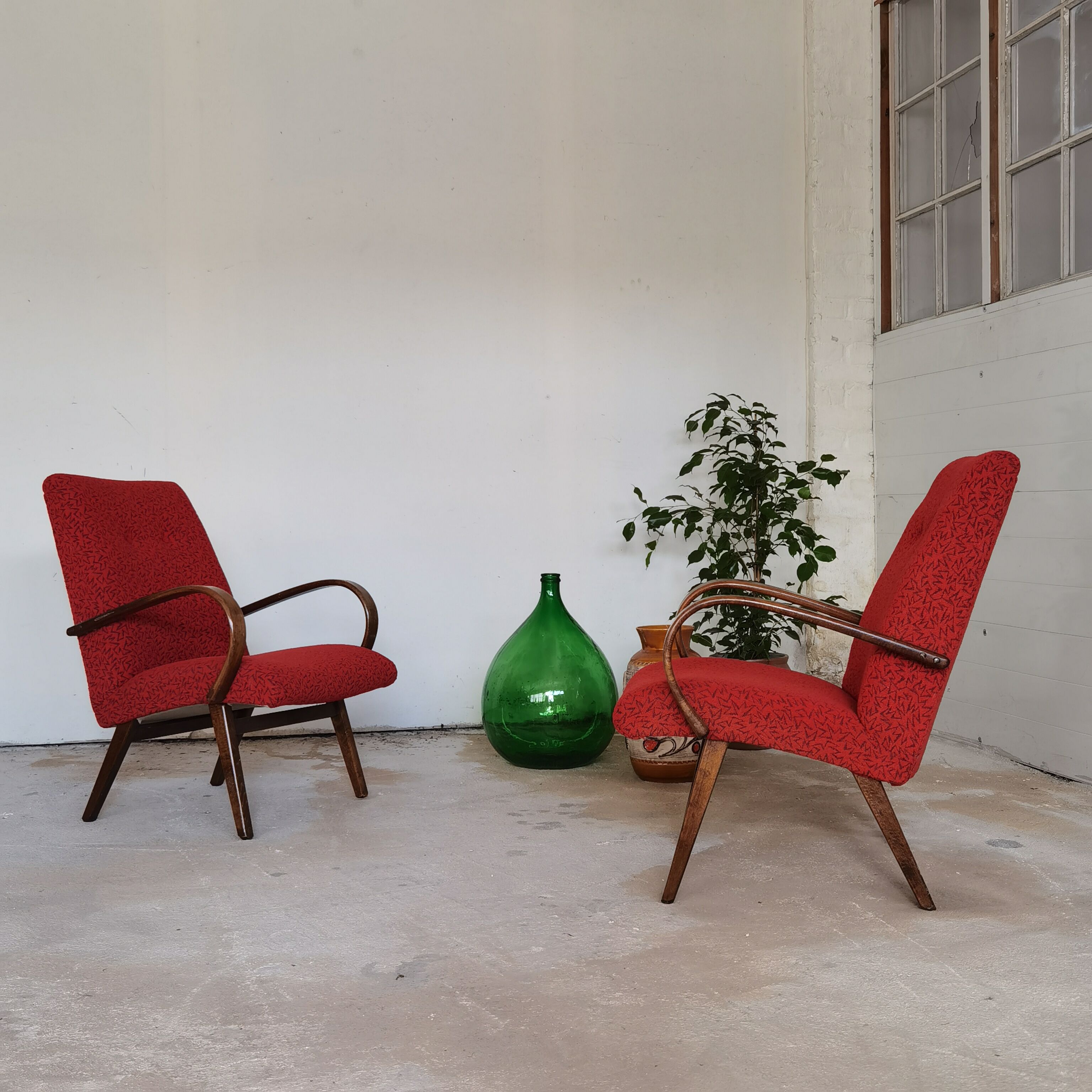 Pair of armchairs 6951 by Jaroslav Smidek for Dyha Brno 1969