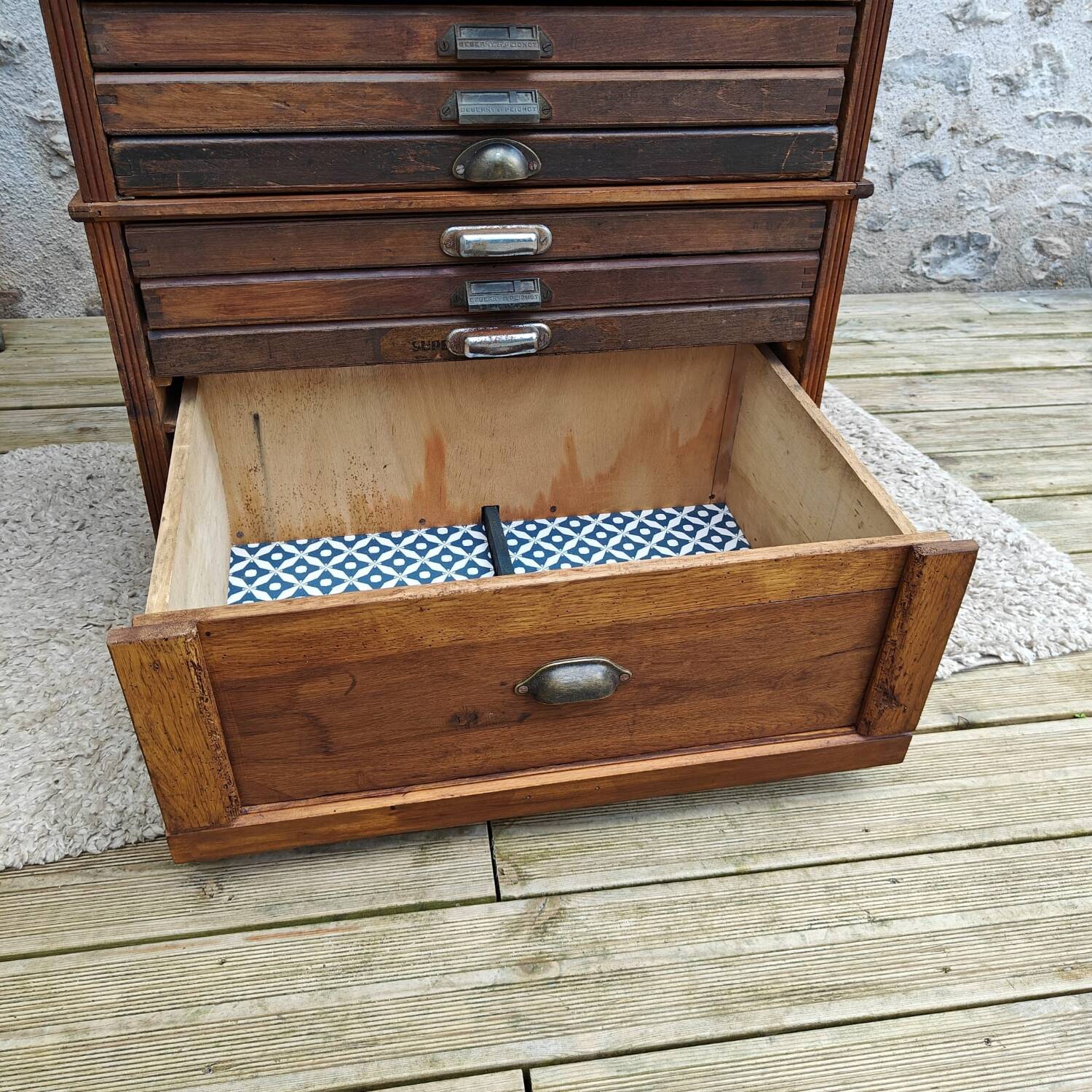 Typographer's trade furniture