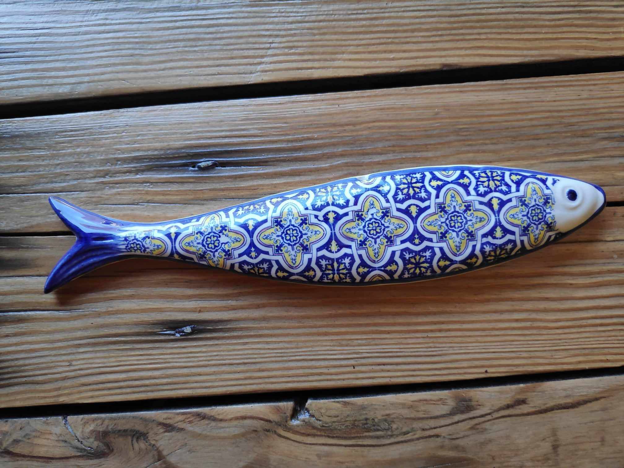 2 ceramic sardines