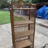 Mid-century shelf in rattan and blonde bamboo, airy design from the 1950s-60s.
