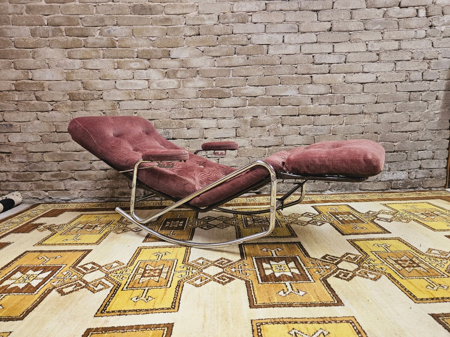 Lounge chair Lama 1970 vintage