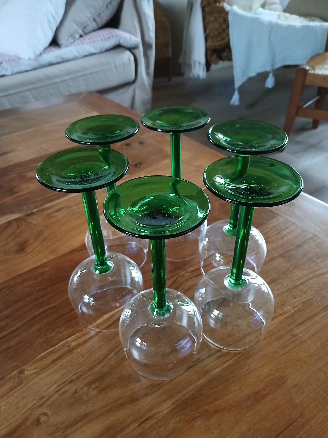 6 verres anciens à vin blanc