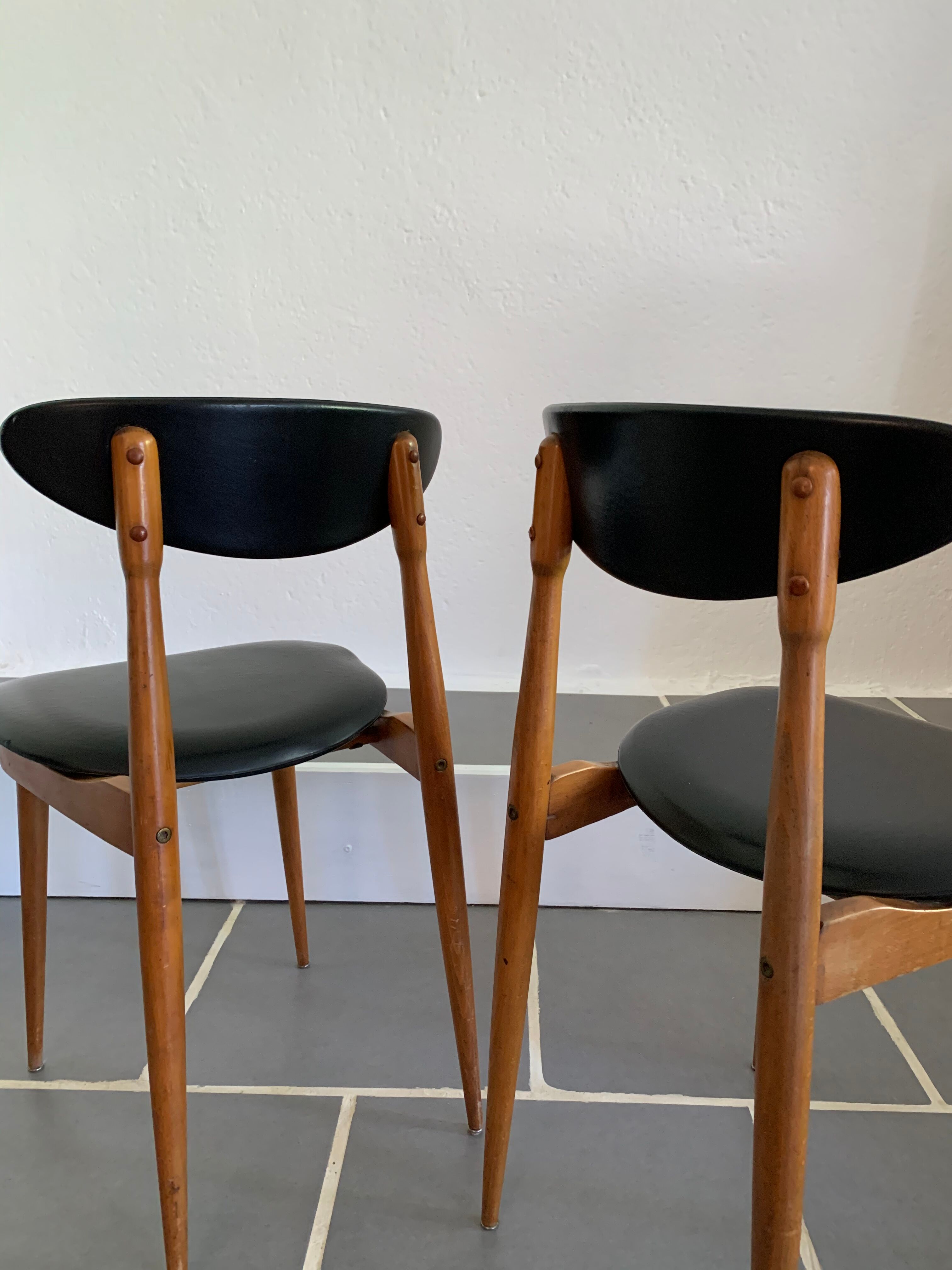 Pair of Baumann unicorn model