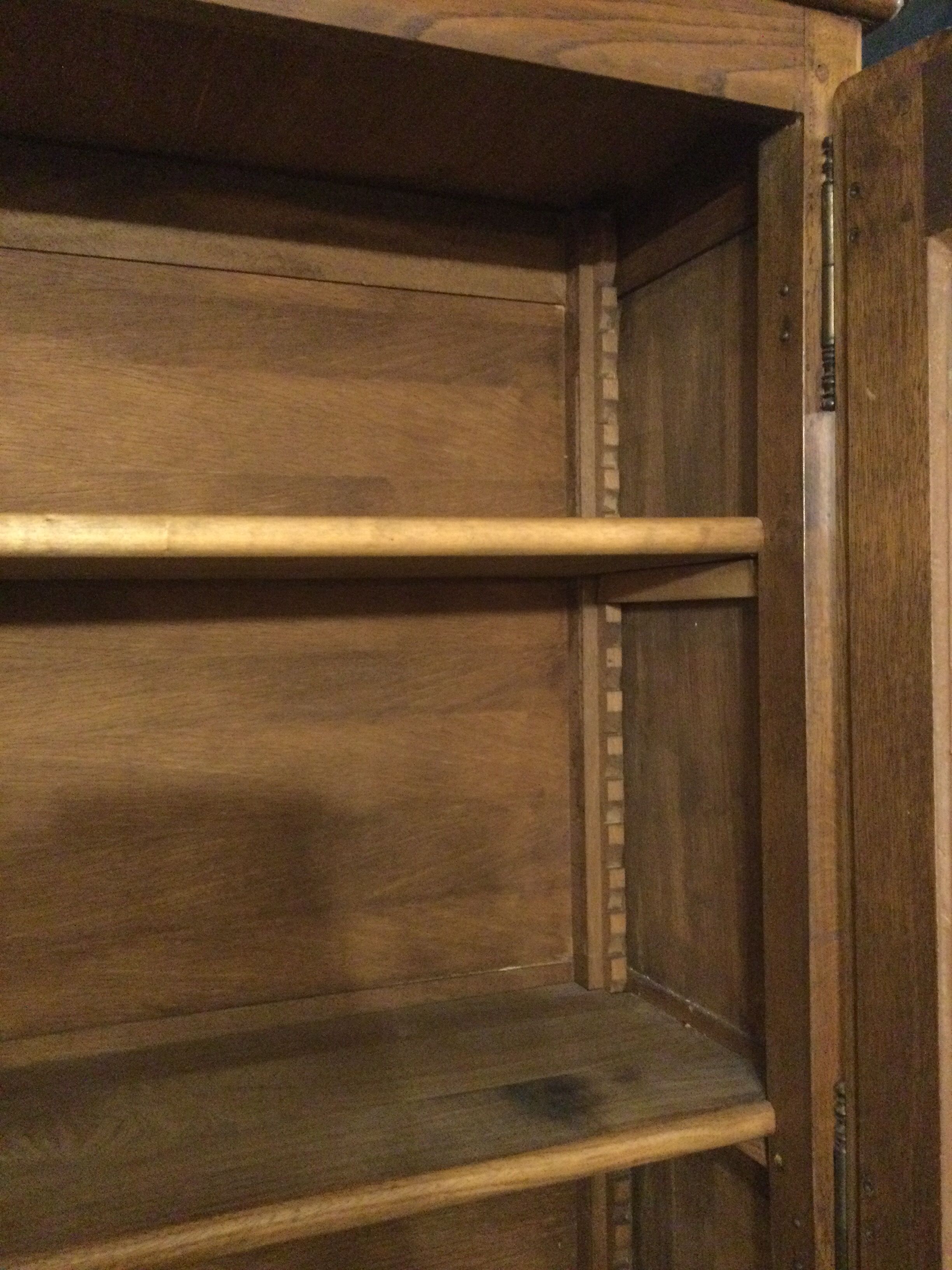 Buffet deux corps vaisselier