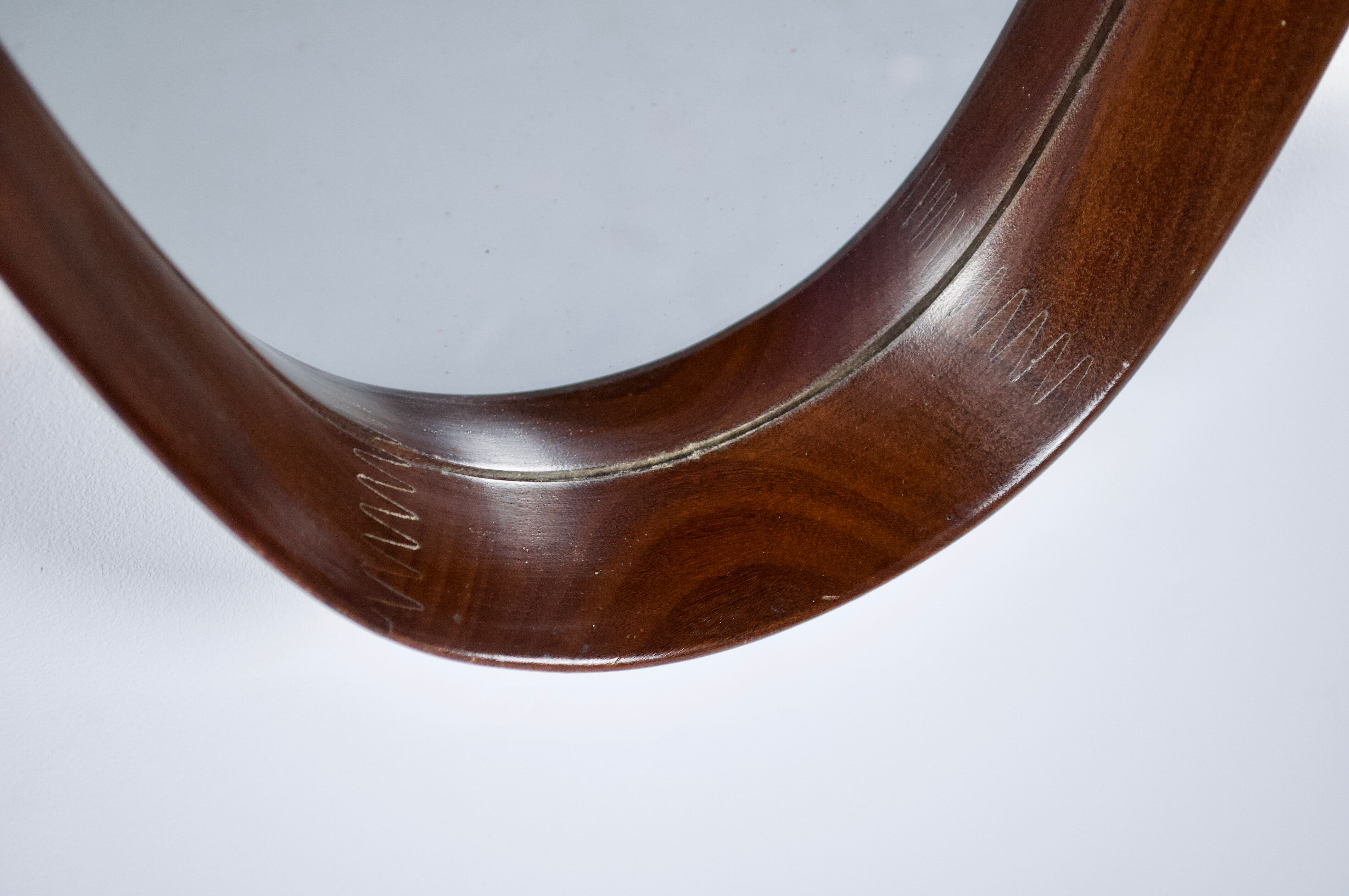 Miroir ovale scandinave en teck des années 60