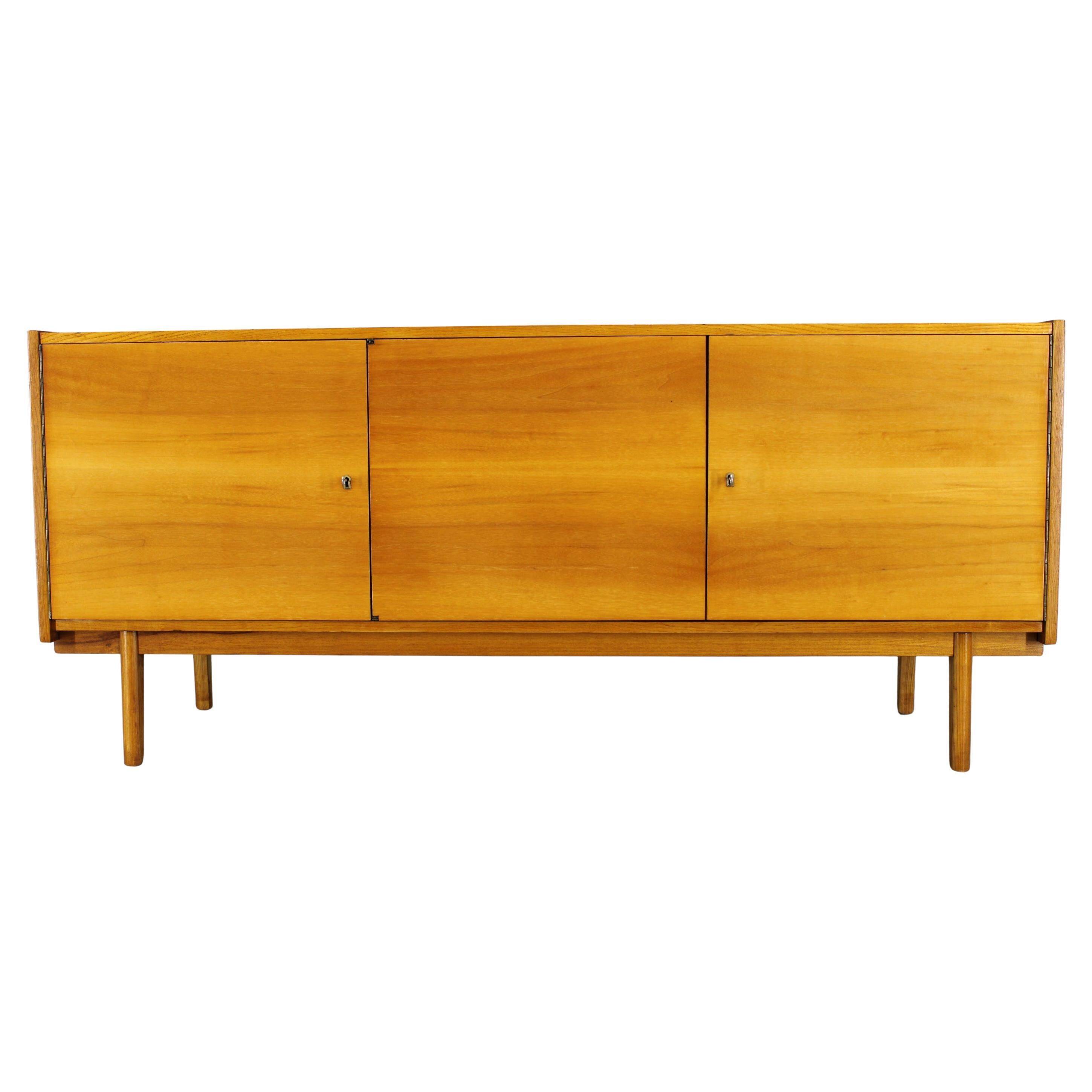 1960s Czechoslovakian maple veneer sideboard, high gloss finish
