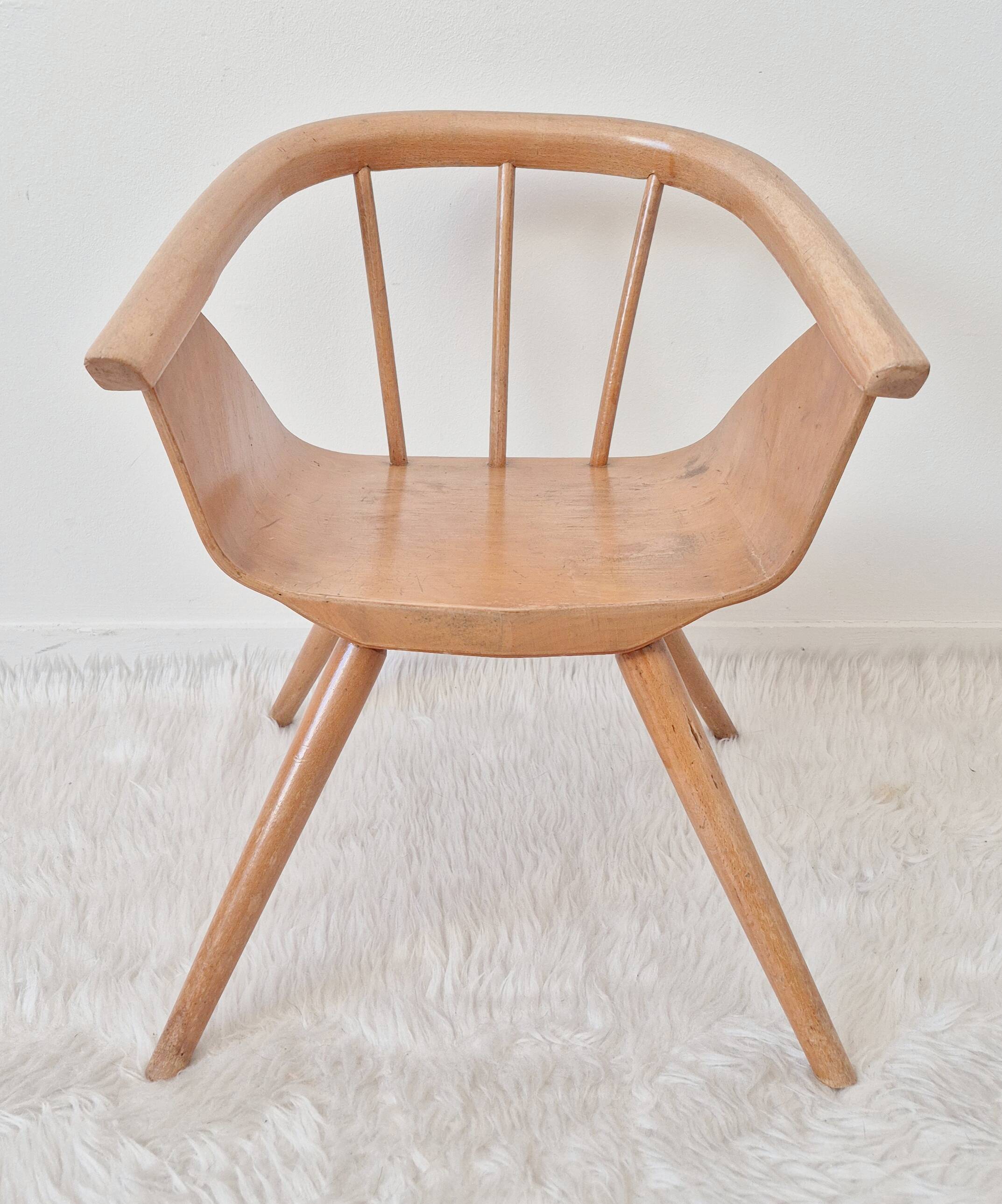 Fauteuil bois pour enfant Baumann, années 50