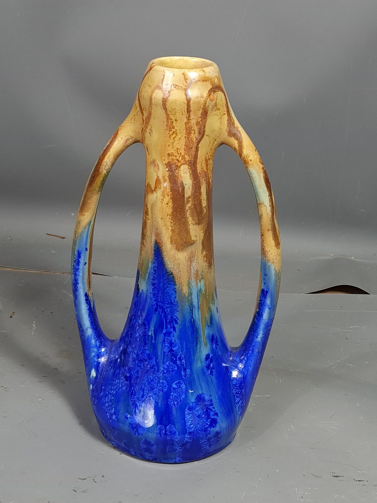Vase in flamed & iridescent sandstone by G. Méténier
