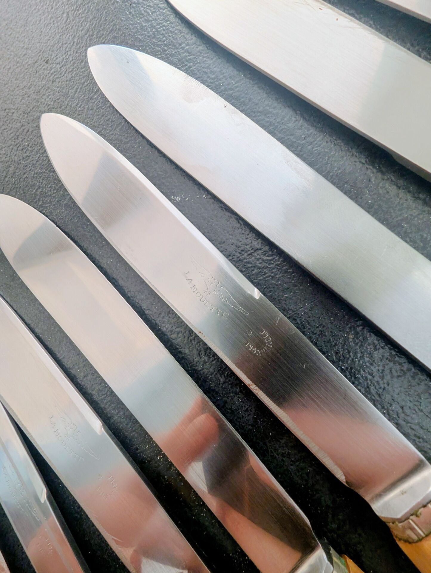 Set of 8 Art Deco Knives with Boxwood Handles & Blades "La Mouette"