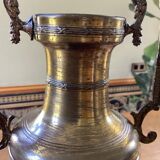 Amphora, large Napoleon III vase in brass.