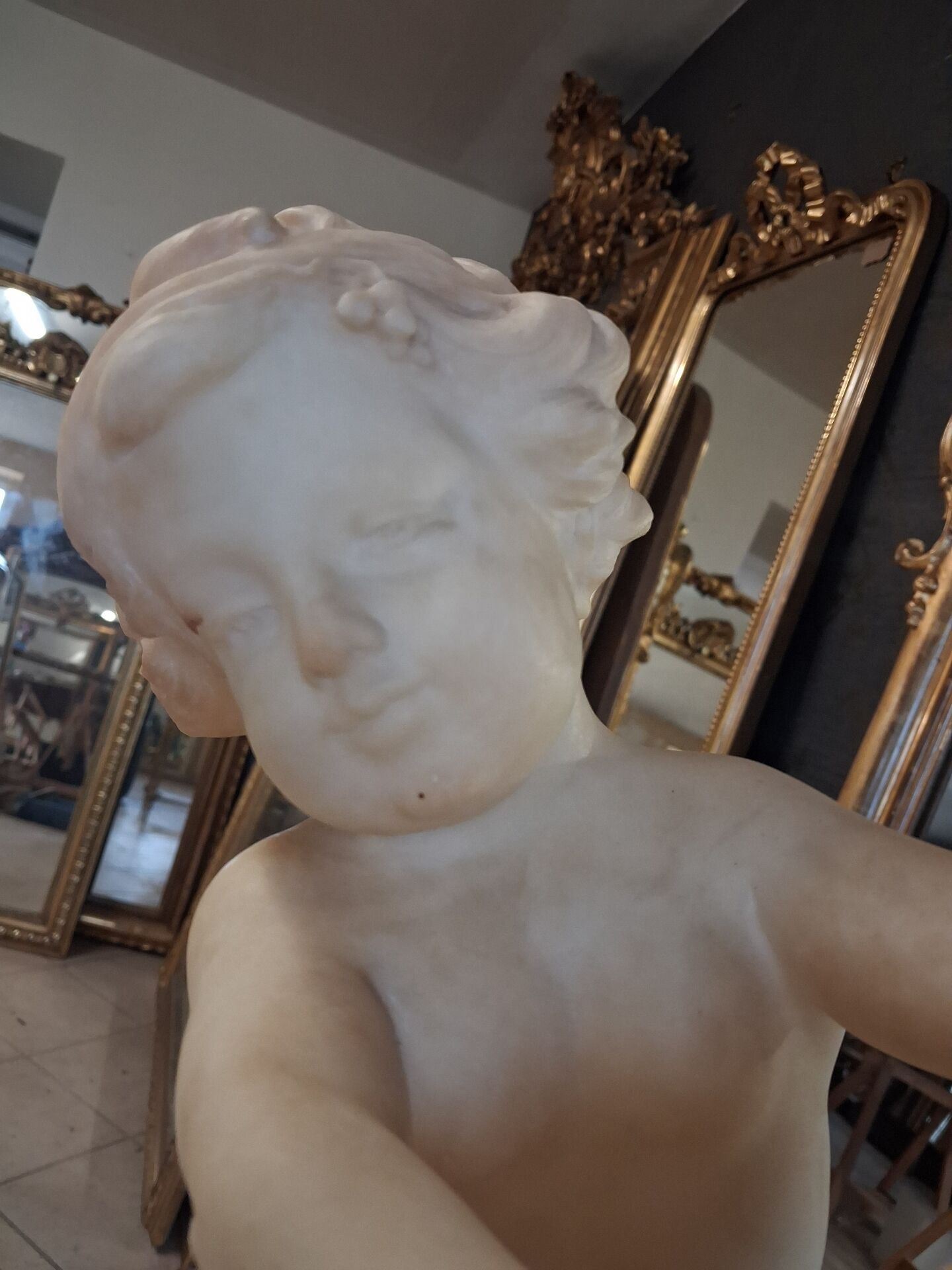 Alabaster sculpture by Pugi.Guglielmo
