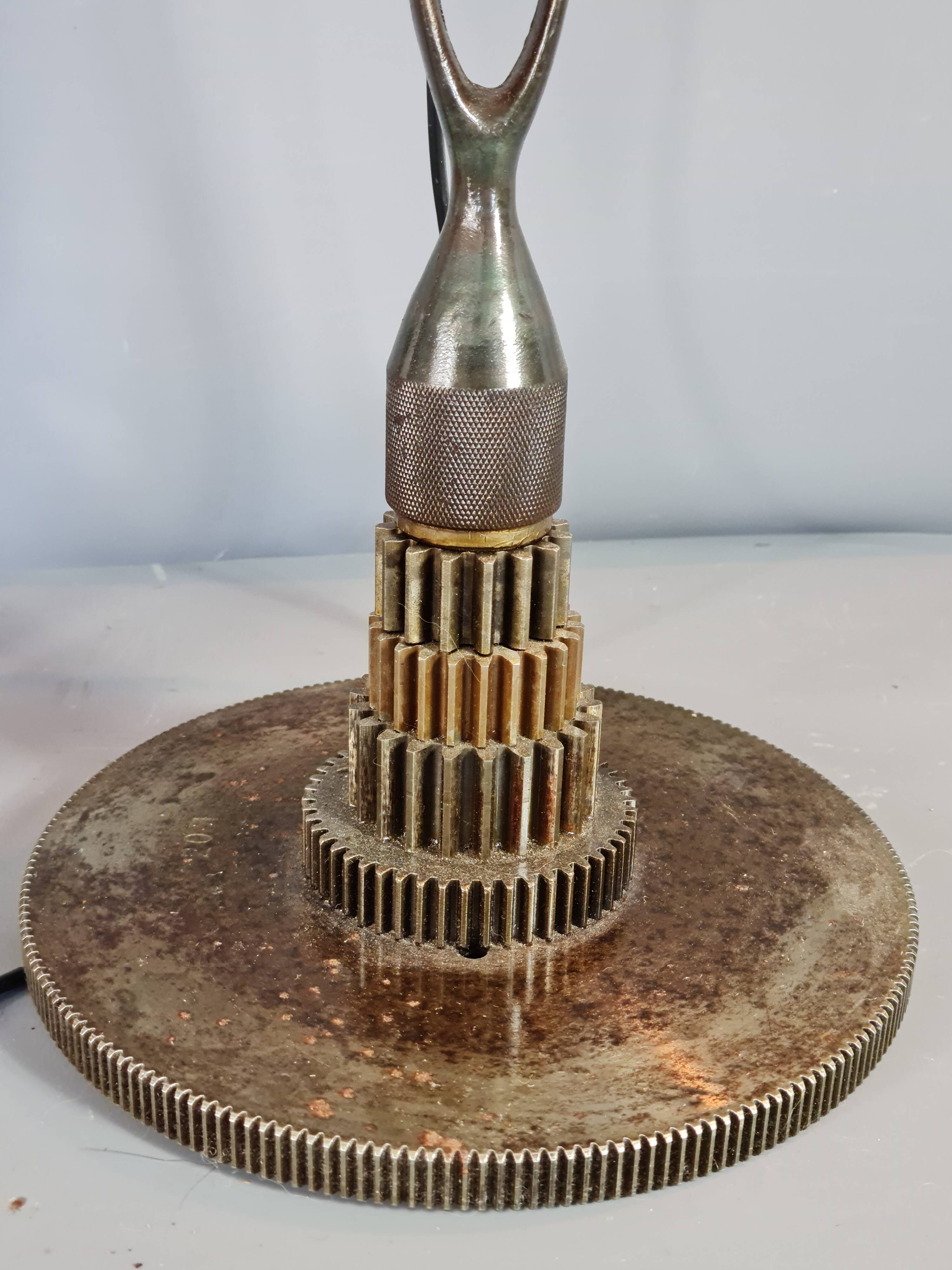 Industrial table or desk lamp, orientable. H.54 cm