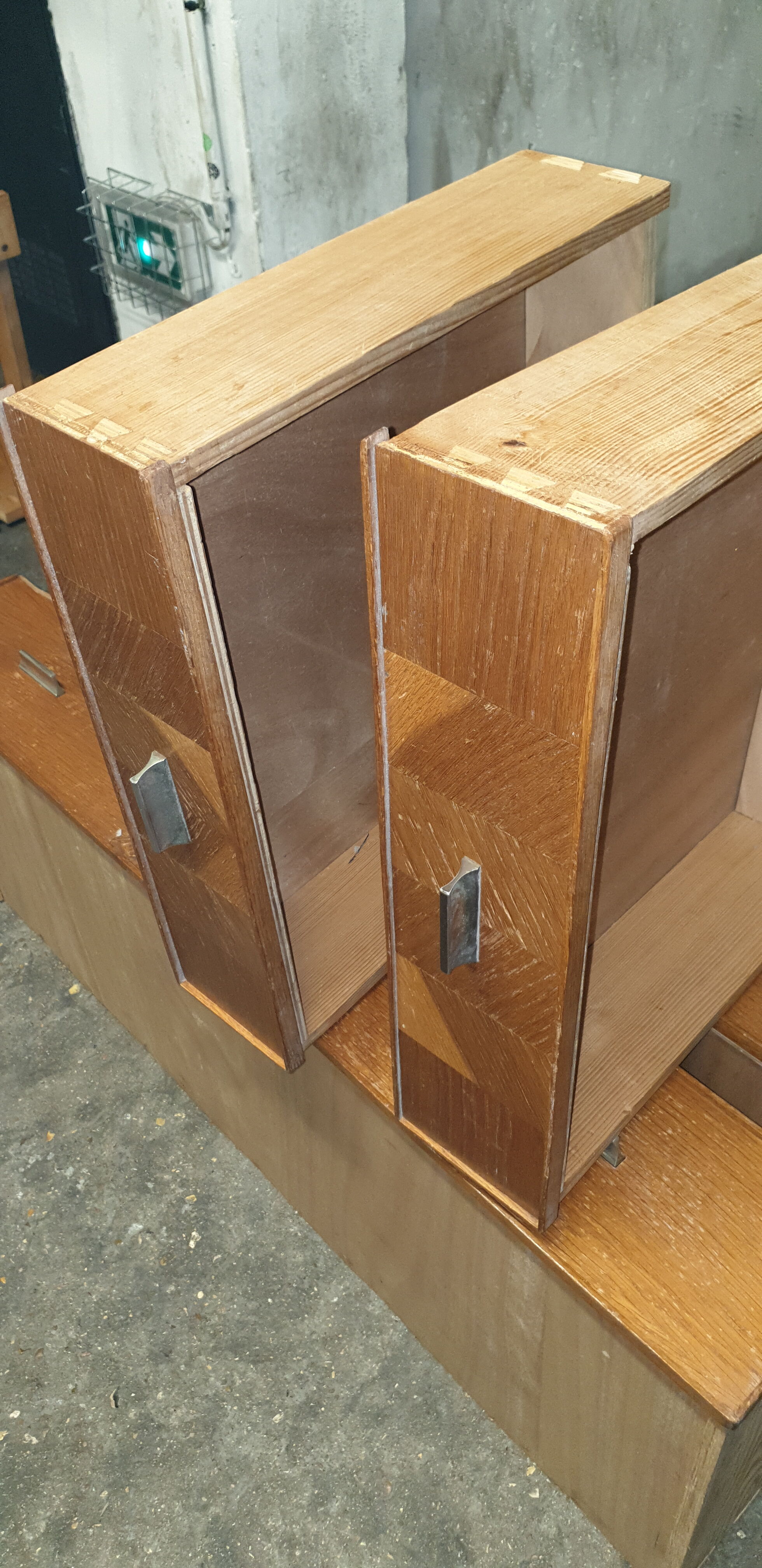 Art Deco chest of drawers