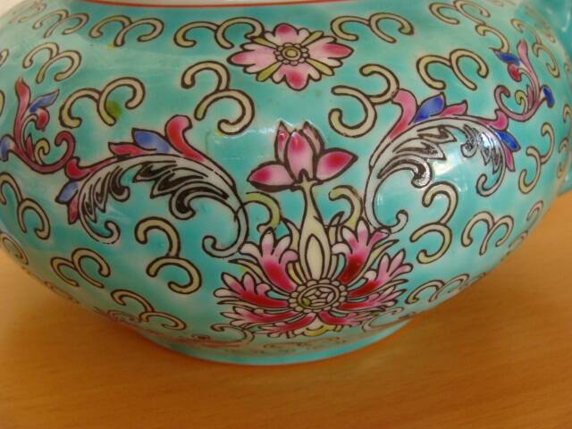 Théière chinoise porcelaine Mun Shou vintage