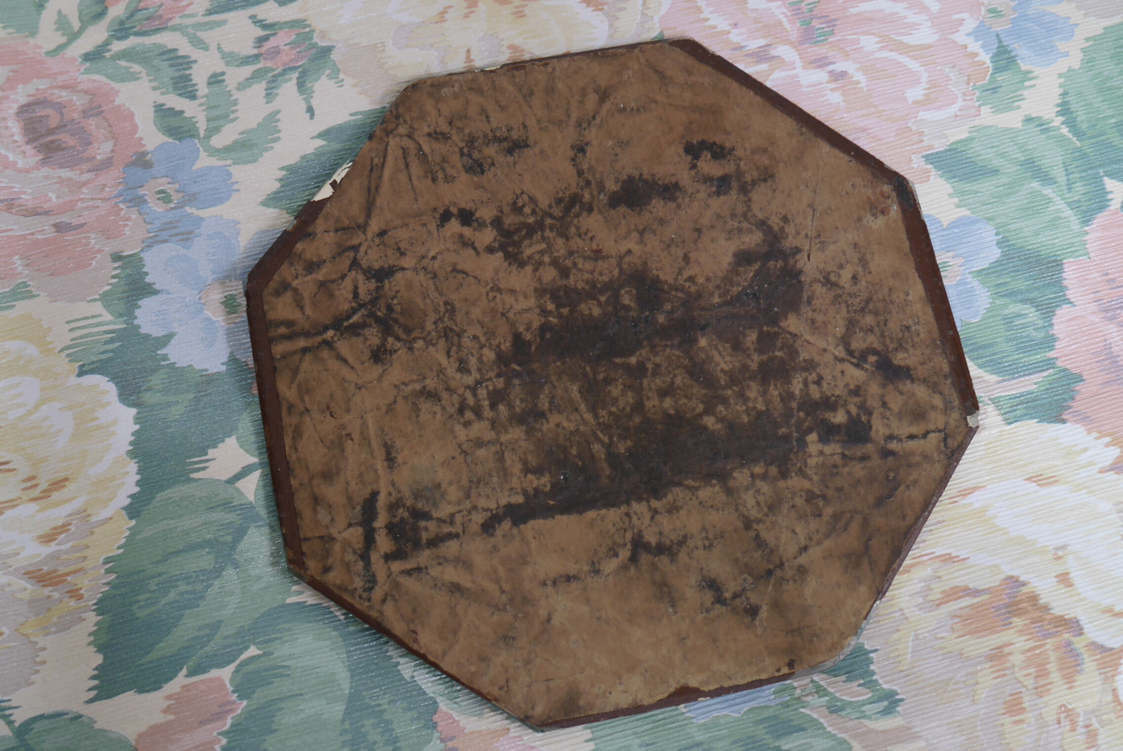 Octagonal mirror beveled 18x18cm