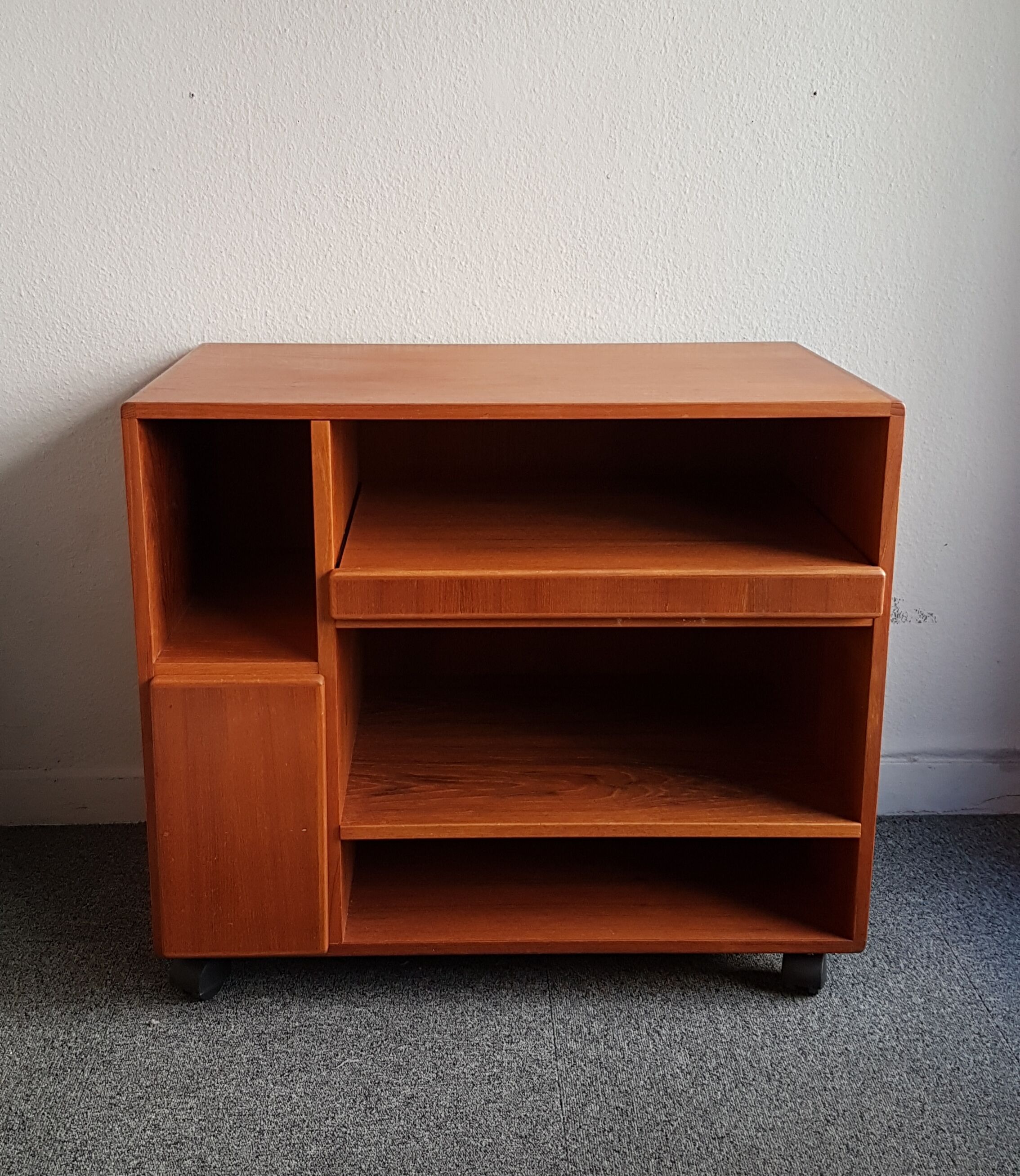 Meuble hifi scandinave