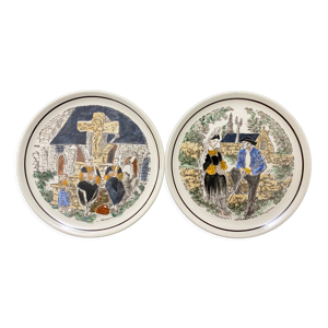 Paire d'assiettes par Henri Simon