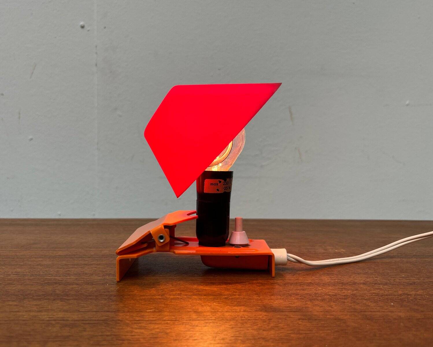 Mid-century East German space age clamp lamp by Krania, 1960s.
