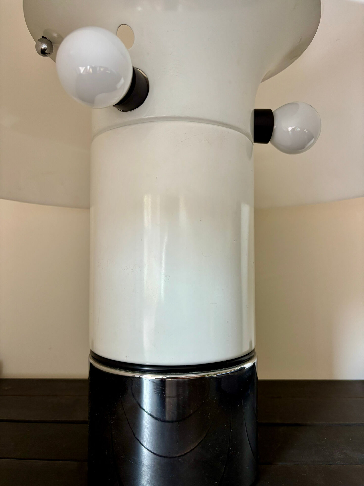 Brumbury lamp, Harvey Guzzini edition