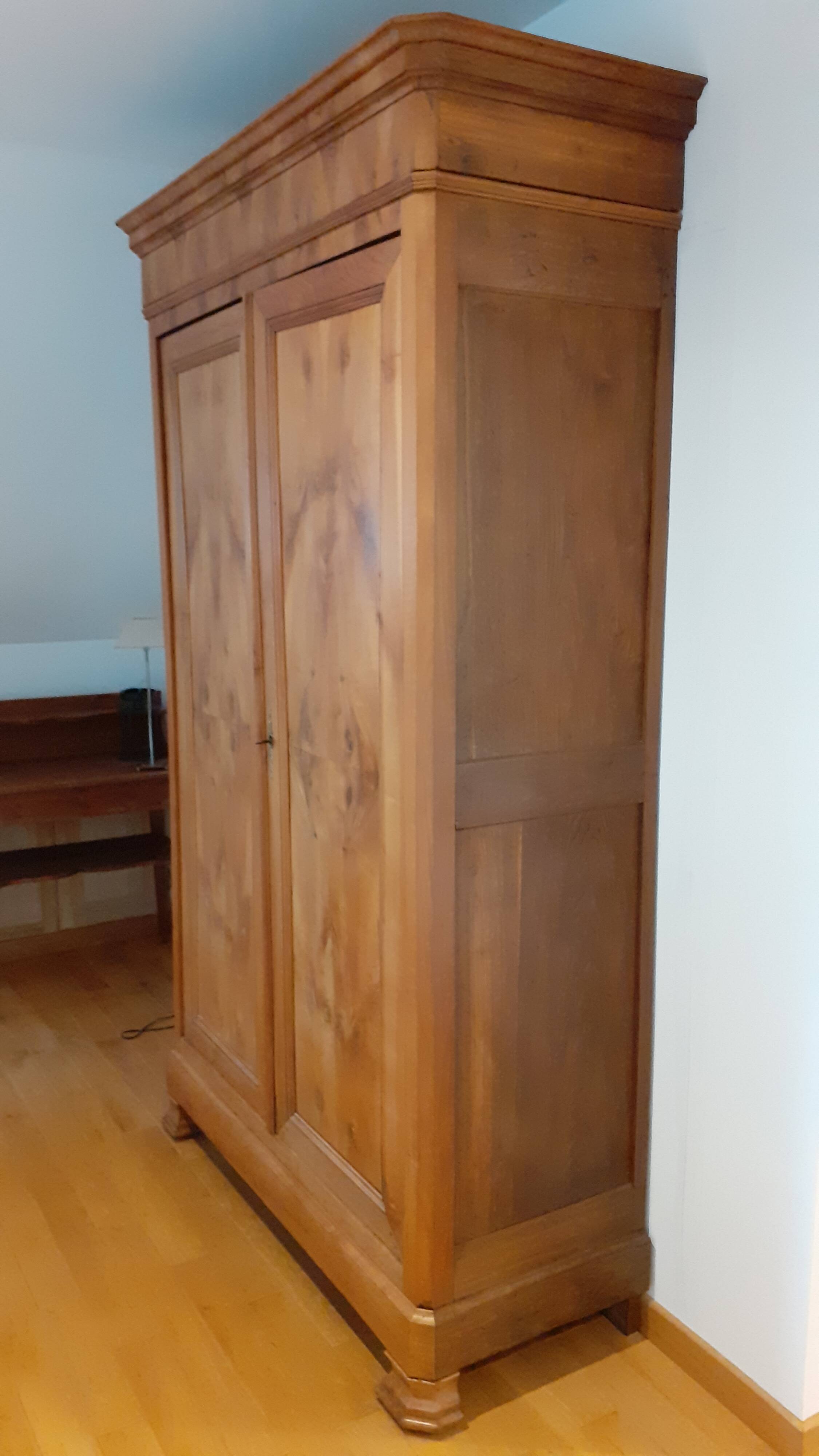 Louis Philippe cherrywood wardrobe