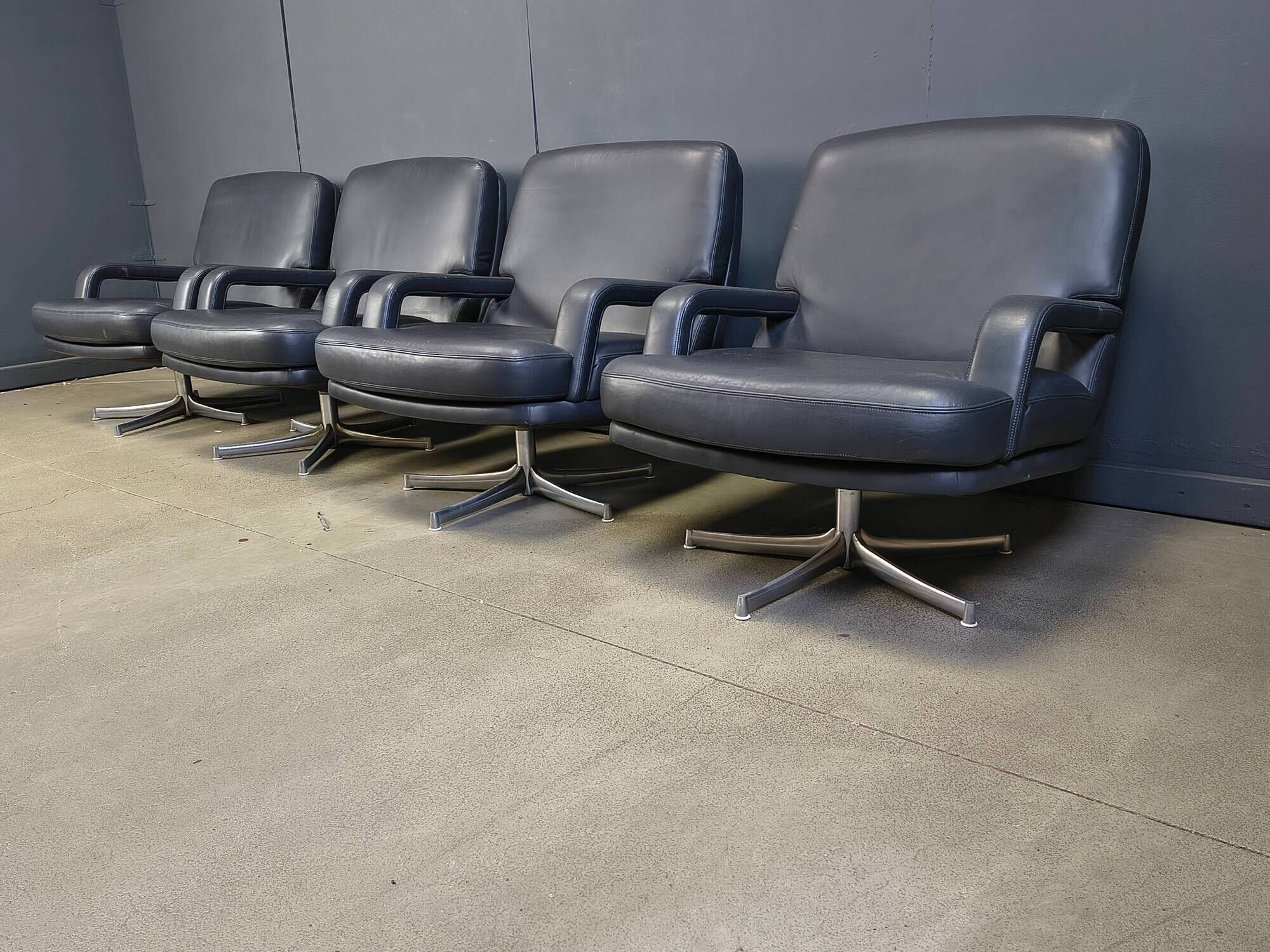 Set of 4 swivel chairs by Bernd Munzebrock for Walter Knoll, 1970s