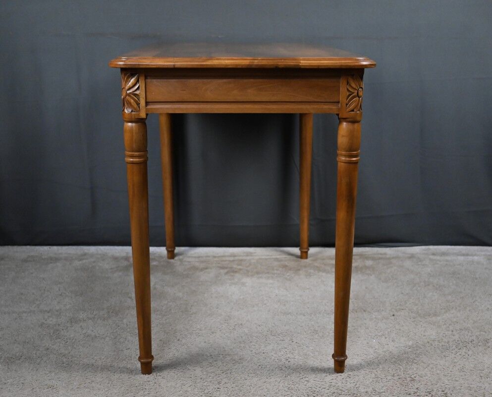 Table bureau en noyer, maison Henry Geneste – 1ère partie XXe