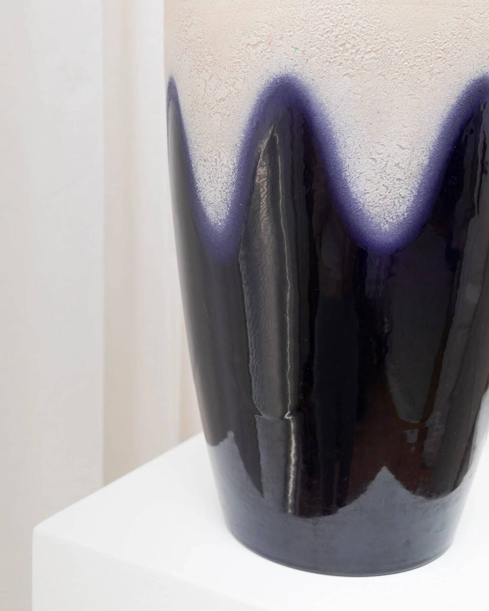 XL Vintage Floor Vase Bay Keramik 624-45, Ceramic, White & Navy Two-Tone Glaze, 1960s