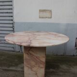Table à manger en marbre rose