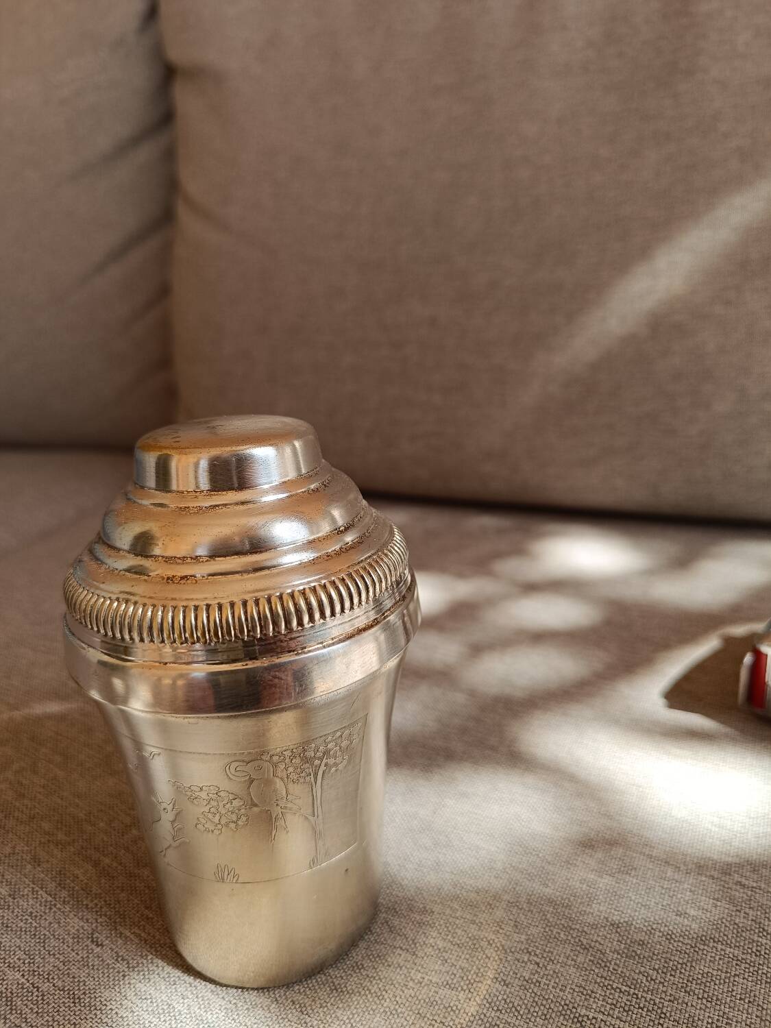 Citrus press tumbler in silver metal