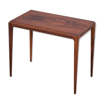 Table d'appoint en palissandre par Johannes Andersen pour Silkeborg Møbelfabrik, Danemark, années 1960.