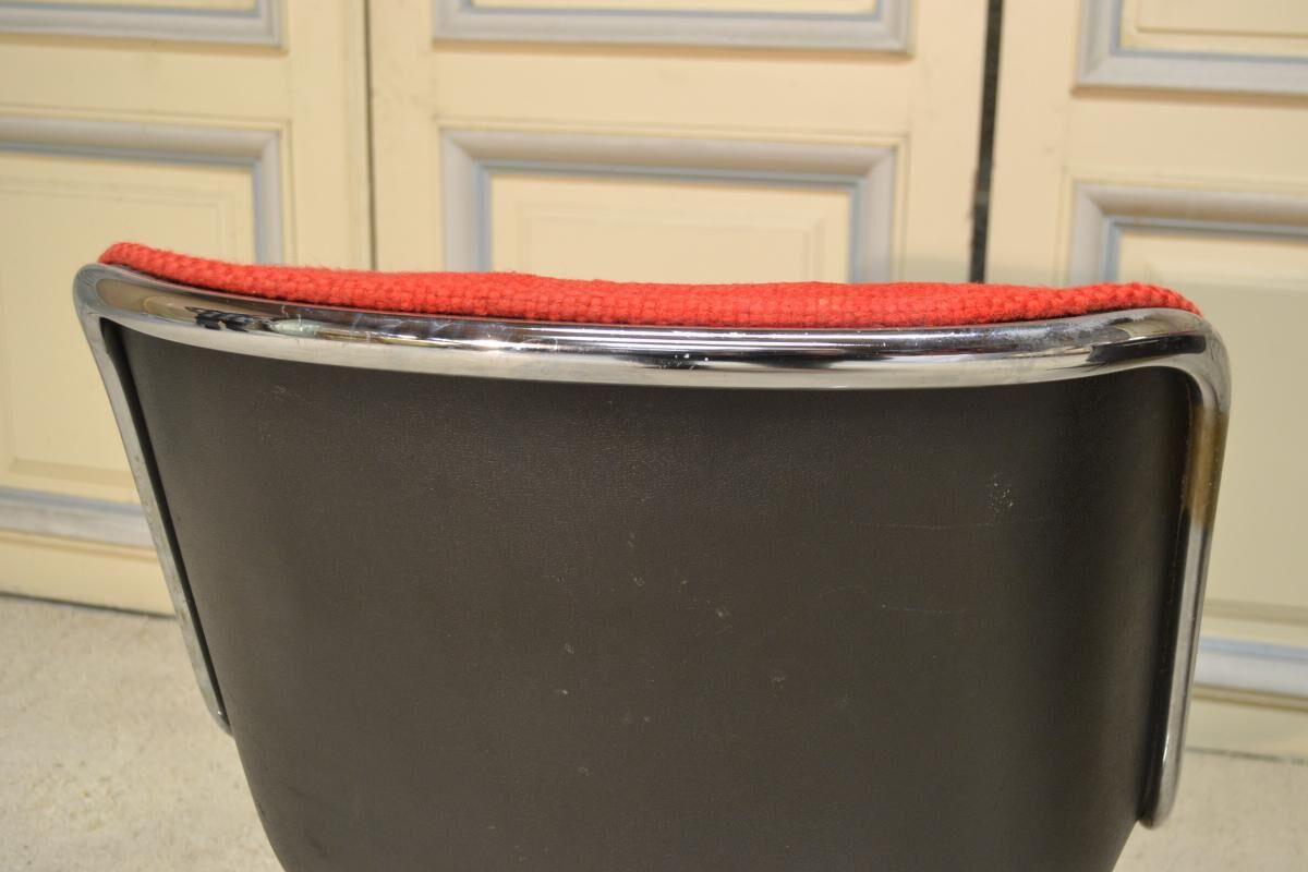 Pair of chairs of Charles Pollock for Knoll