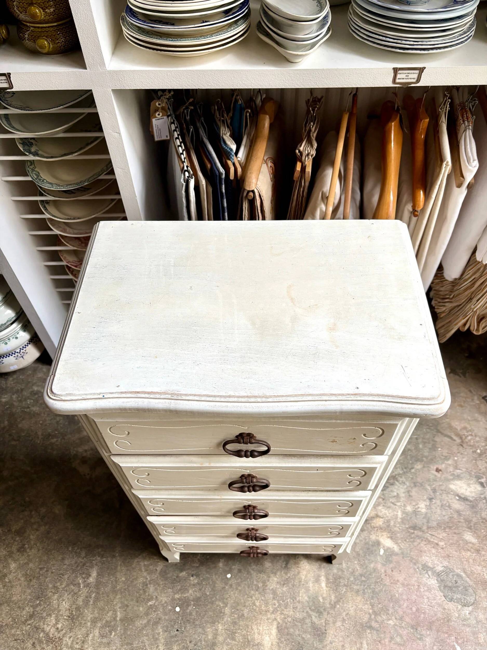 Chiffonnier 5 tiroirs en bois blanc