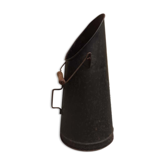 Ancien seau à charbon
