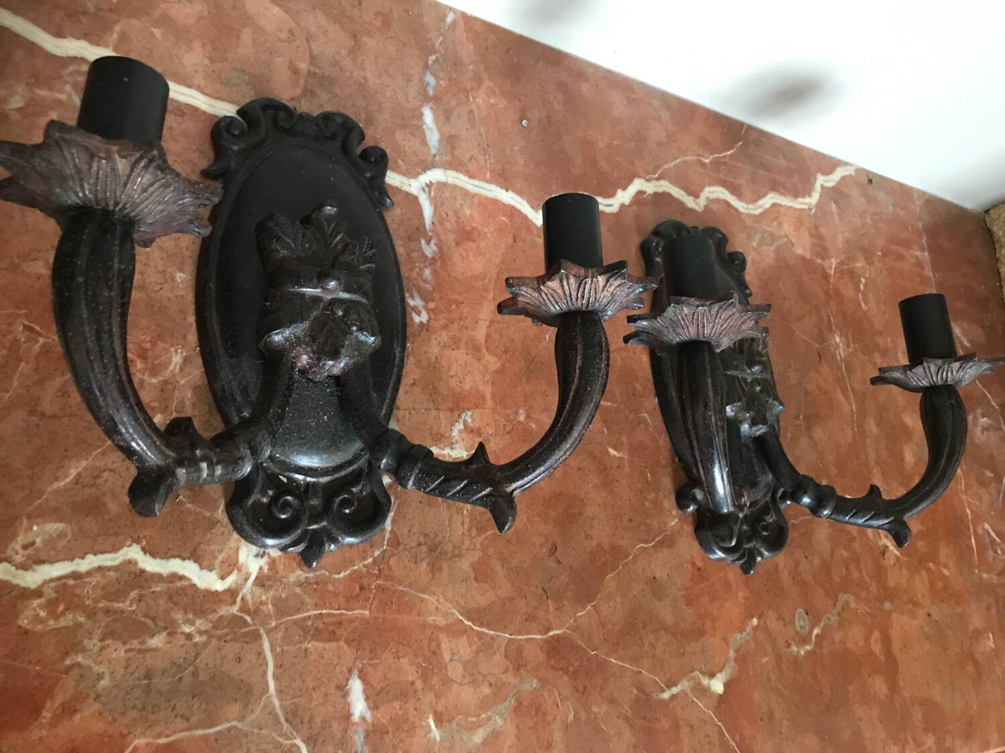 Very pretty pair of neoclassical wall lights